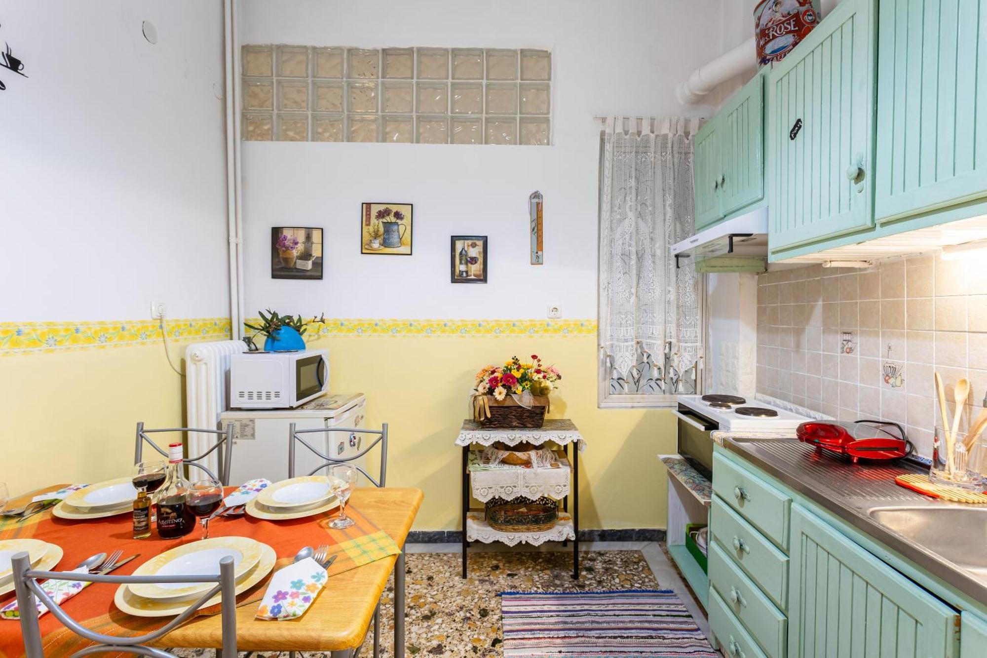 Sofi'S Flat In The City Center, 5Min To The Sea Kalamata Exterior photo